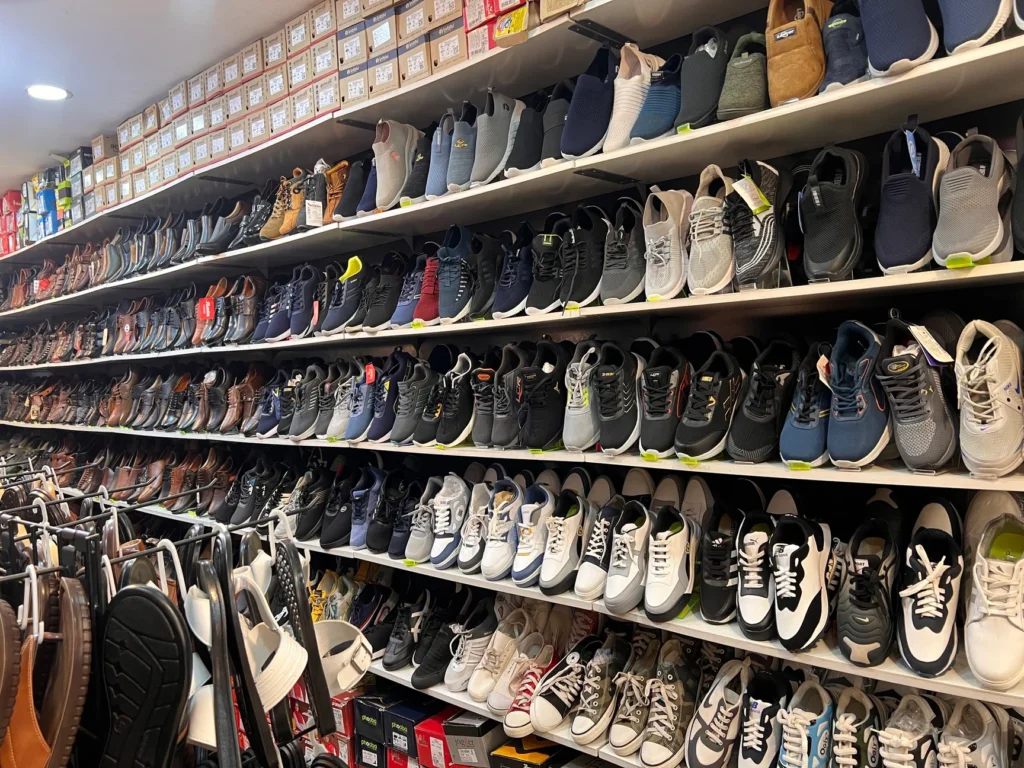 broadway footwear broadway ernakulam shoe dealers 01ap2r8lzb